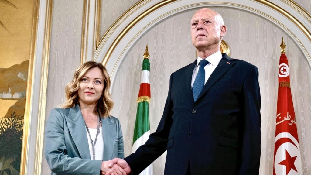 Tunisia heads for elections: Italy's ally leader on migrants eliminates opponents