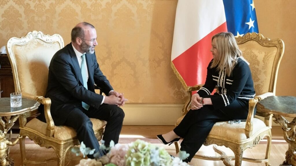 The European People's Party claims the birth of the majority with Meloni's right