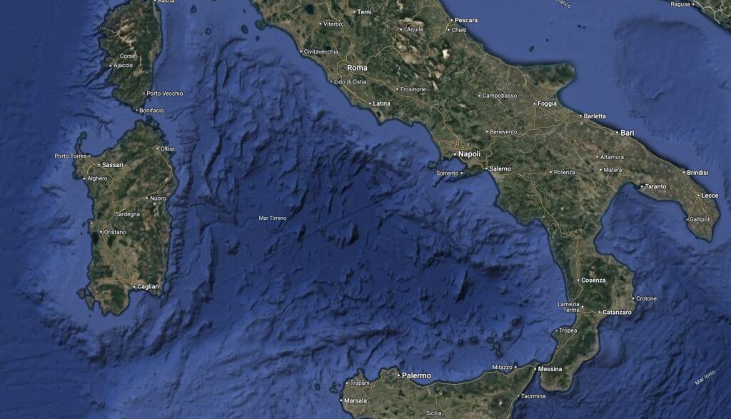 mar tirreno oceano