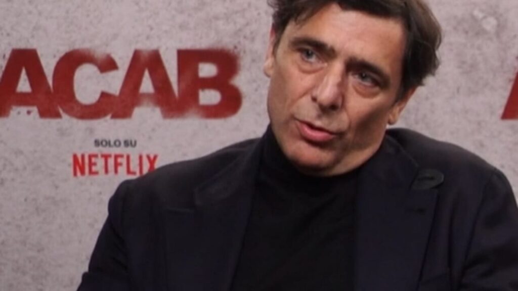 ACAB, the interview with Adriano Giannini: "When it comes to the police the debate is always alive, we expect everything"