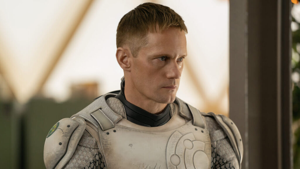 Murderbot, on Apple TV+ the series that combines science fiction, thriller and comedy with Alexander Skarsgård's outgoing