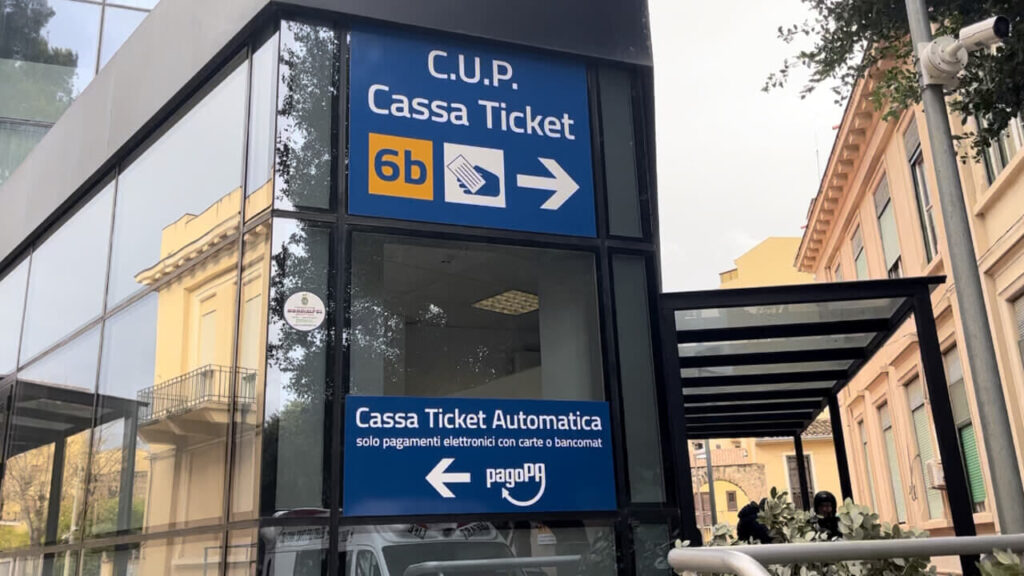 Infinite waiting lists? How to go to the private person by paying only the ticket