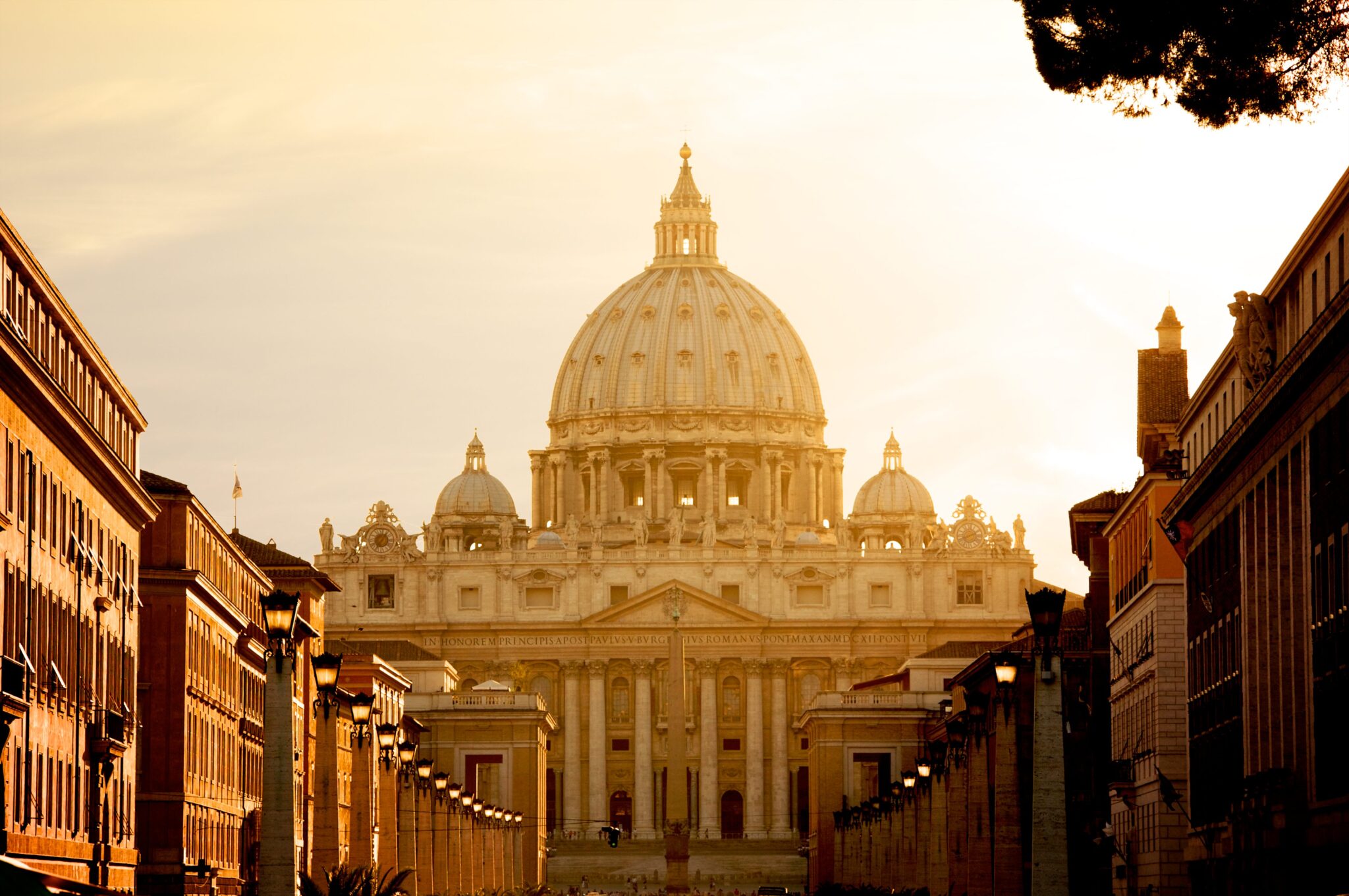 Basilica of San Pietro, the largest church in the world: how many