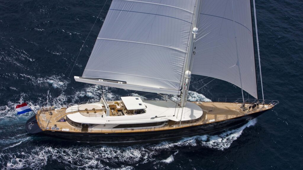 Yacht Bayesian