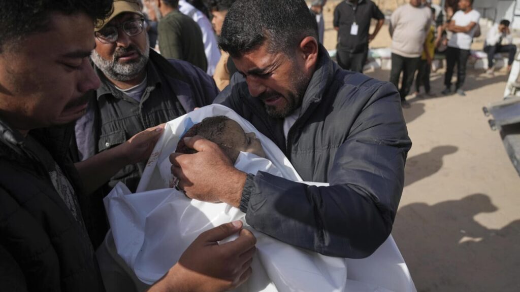 In Gaza it is still massacre: 80 deaths in Israeli attacks, 22 were children