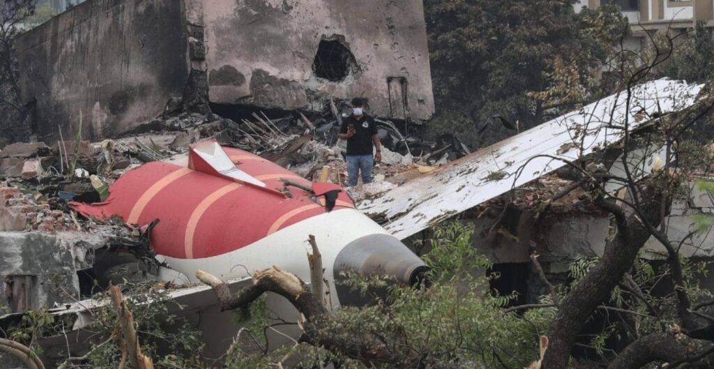 disastro aereo india