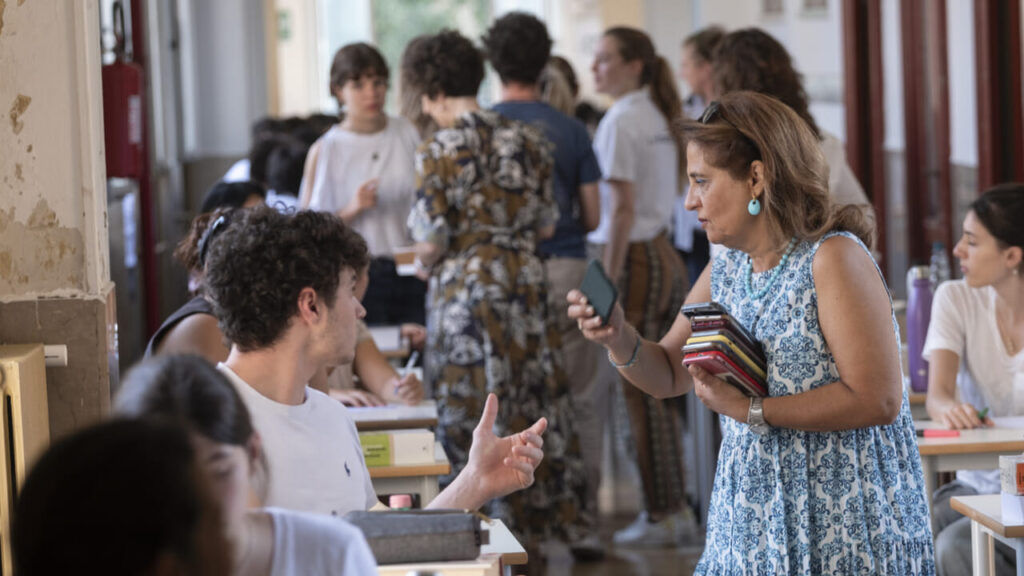 But are the 'petalosis' professors really good for students?