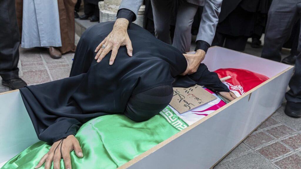 On the war in Iran the EU is as always divided (and as always it is looking for)