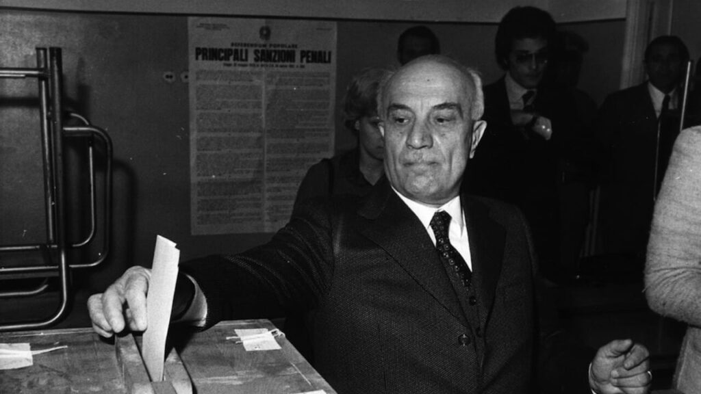 The abrogative referendum must be reformed or abolished