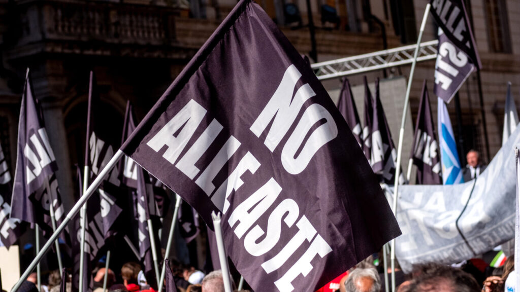 Balneari, the European Commission sends (another) letter to the Meloni government: compensation in the sights