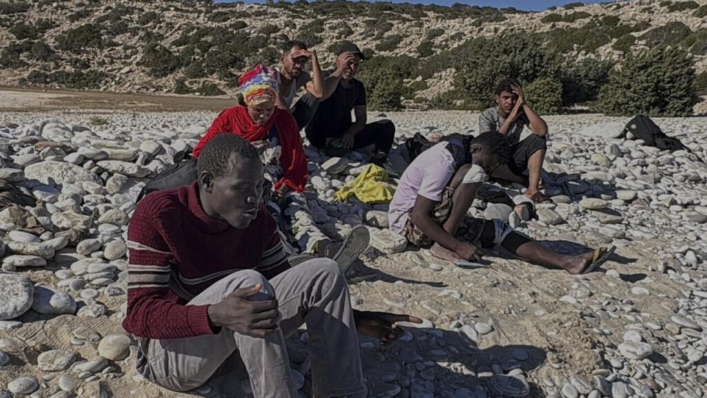 Too many landings of migrants: Greece suspends asylum practices