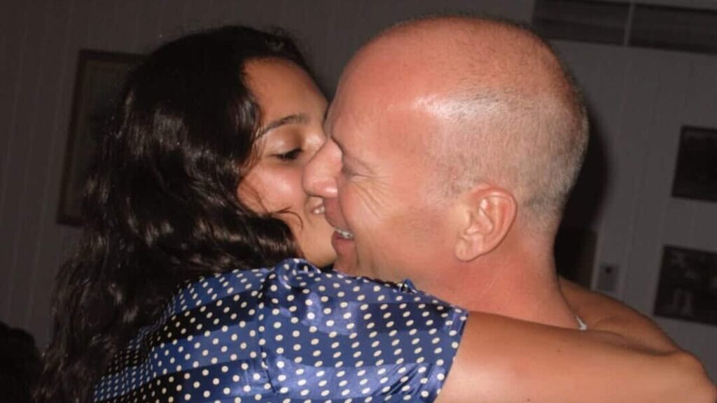 Bruce Willis's wife tells the actor's illness in a book