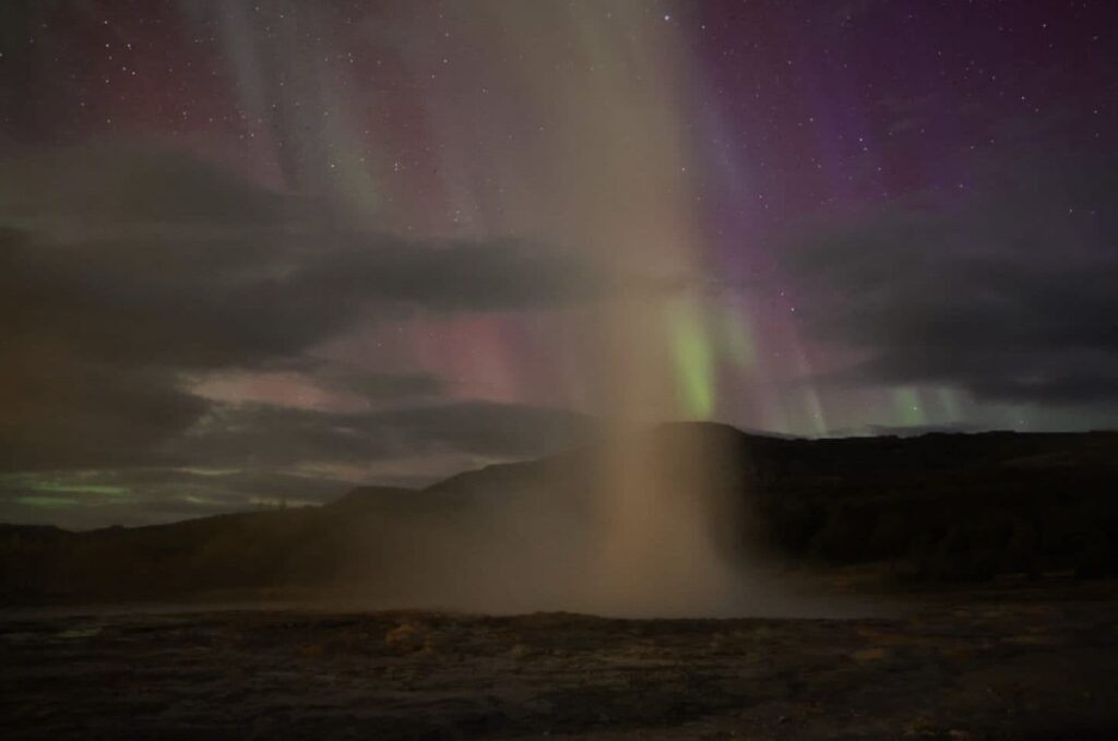 aurora boreale viola islanda
