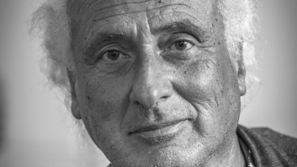 A heavy lightness. Stefano Benni's legacy in 5 novels