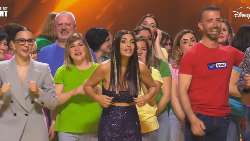 Italia's Got Talent, Dance conquers Elettra Lamborghini: it's Golden Buzzer