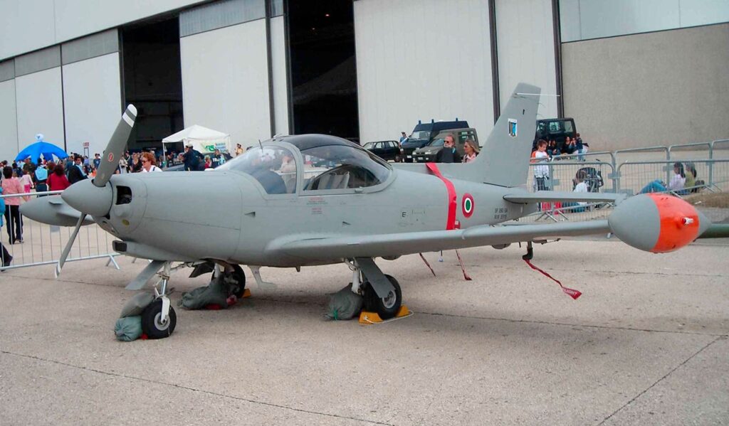 Airplane crash in Sabaudia, Air Force aircraft precipitates to Circeo: what we know about the T-260b