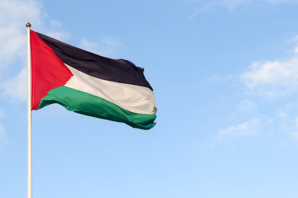 What is the meaning of the Palestinian flag: history and colors of a symbol widespread throughout the world