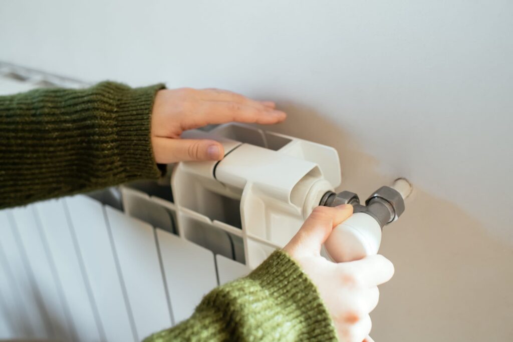 Heating, when radiators should be turned on in Italy: the 2025 calendar with climate zones