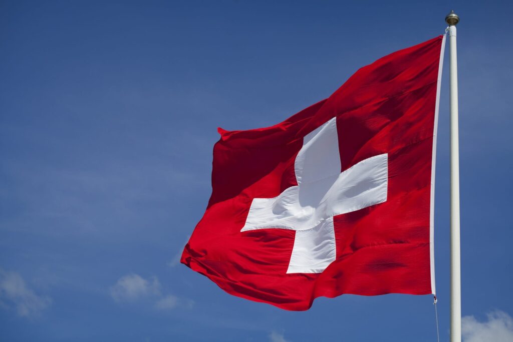 What is the origin of the Swiss flag, the only one to be square?