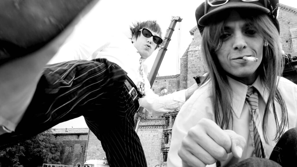 Lucio Corsi is one of the few who is still worth seeing in concert