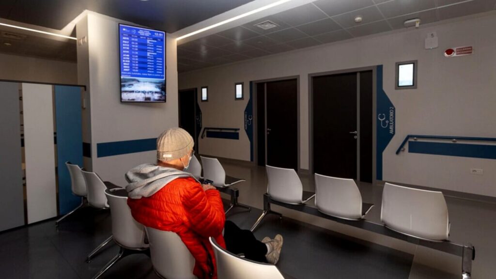 We are not the Americans, but let's not resign ourselves to the decline of healthcare