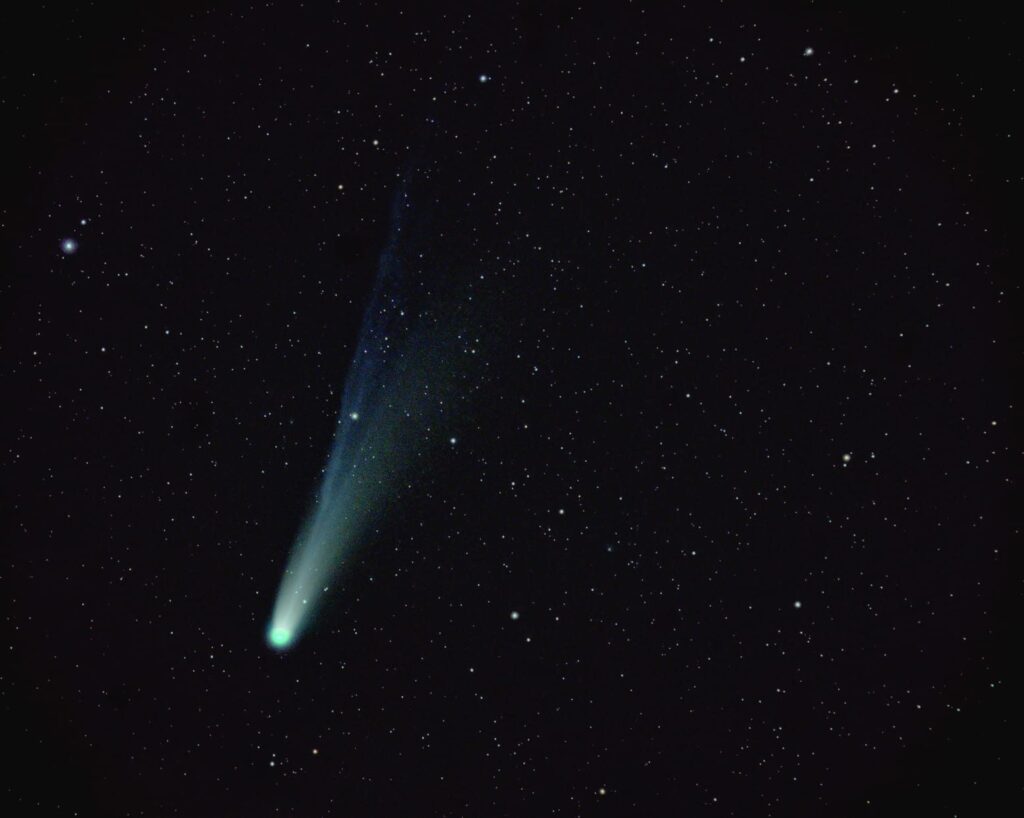Comet Lemmon reaches perihelion, how to observe the show and where to see it