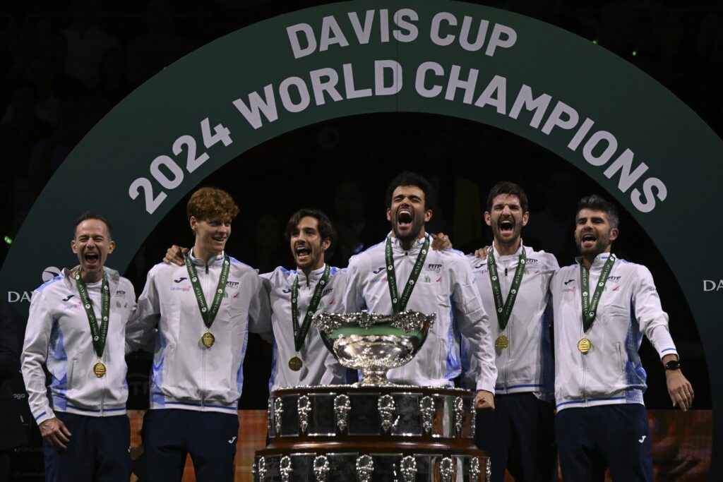 The evolution of the Davis Cup: history and possible lifelines of the tennis "World Cup".