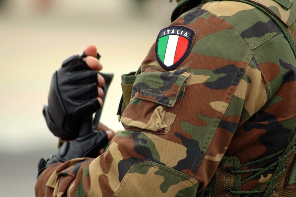 Voluntary military conscription in Italy: what changes with the law Crosetto works with and who it addresses