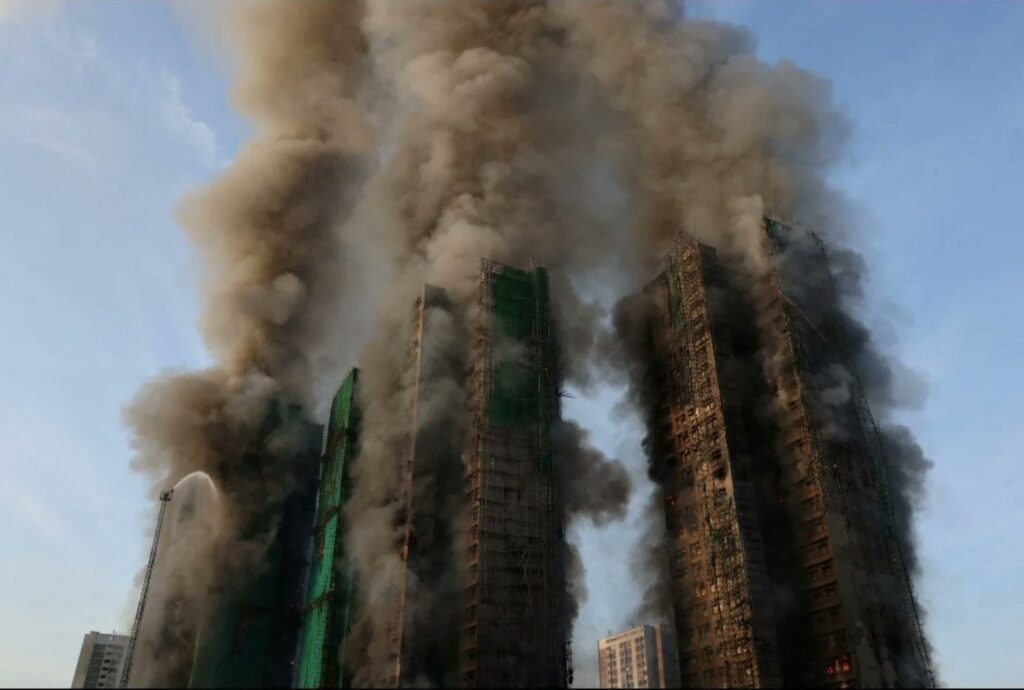 Fire in Hong Kong, "the problem is not the bamboo, but the controls": interview with the expert