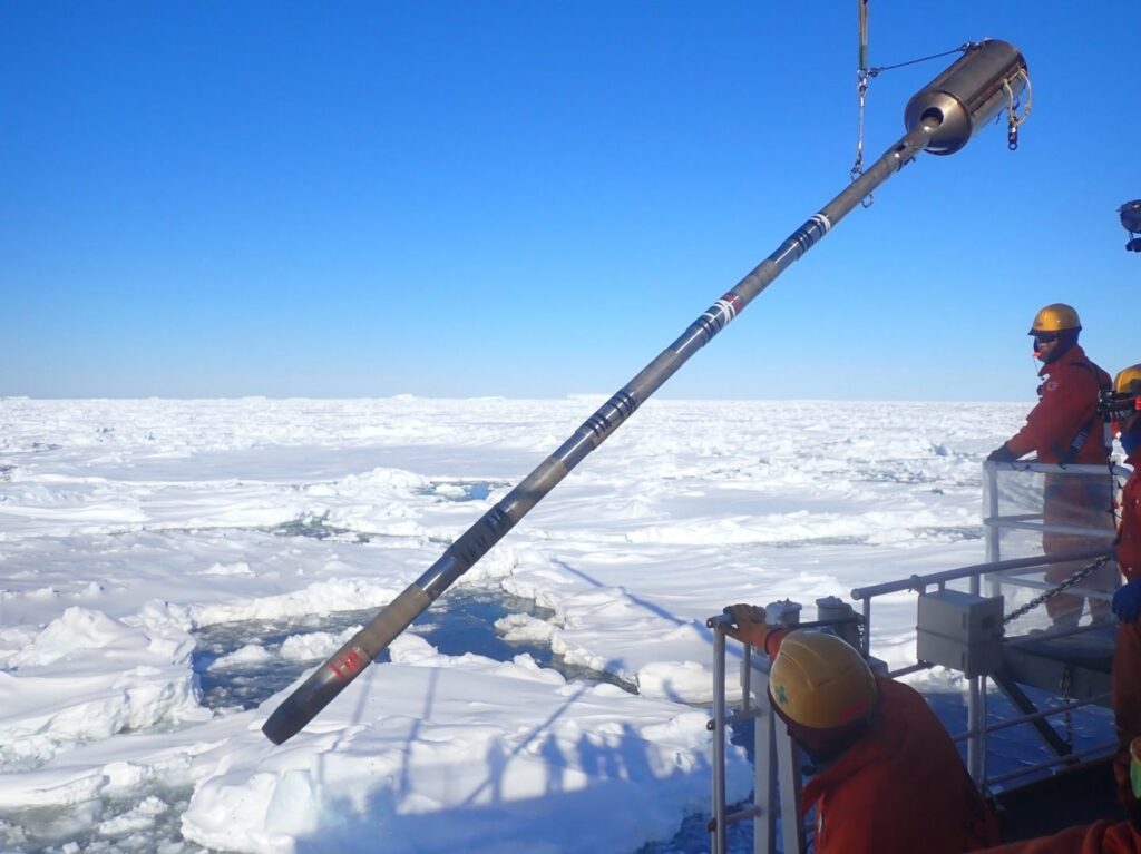 An accelerated melting of ice occurred in Antarctica 9,000 years ago: the importance of the discovery