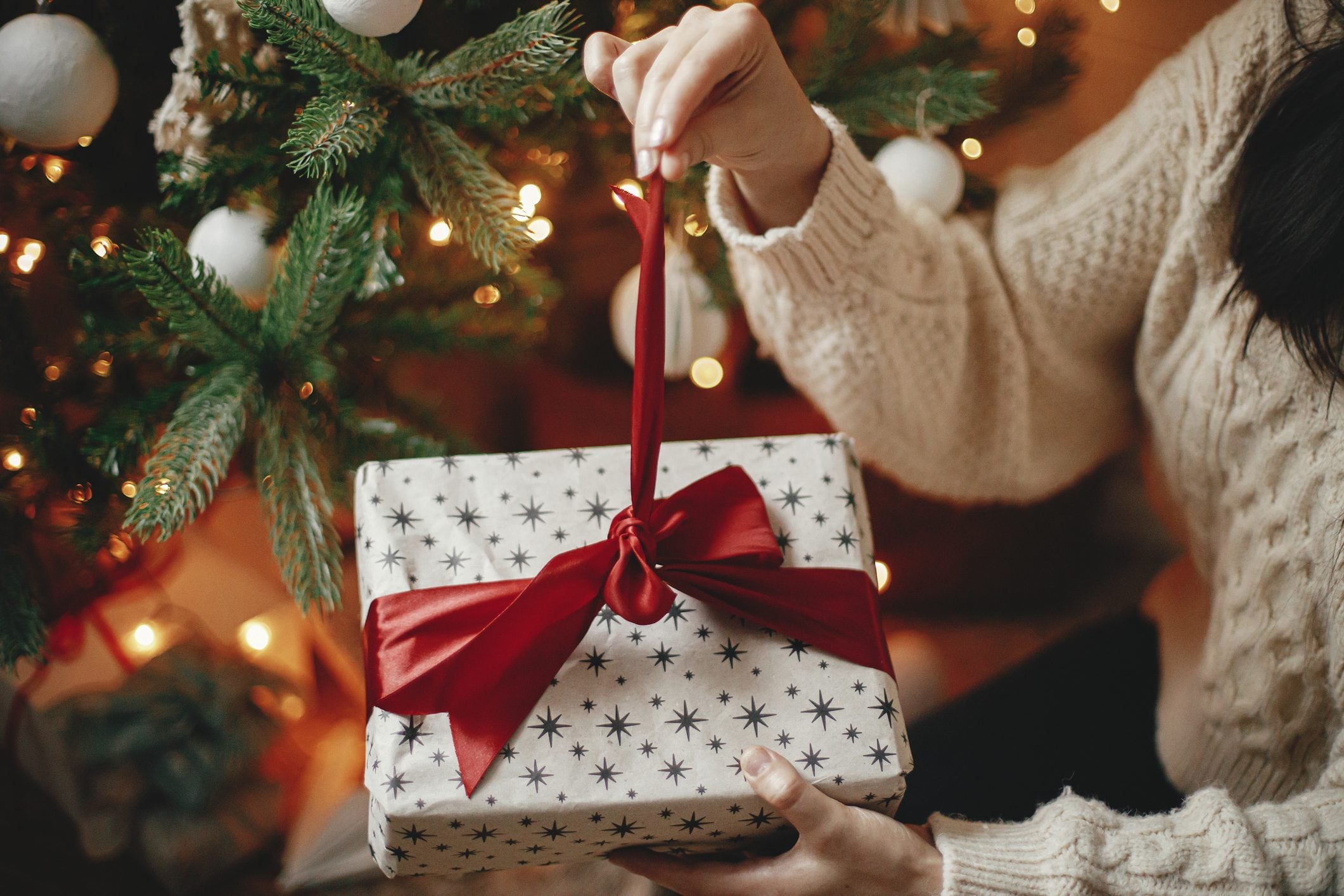 What happens in our brain when we give or receive a gift according to neuroscience