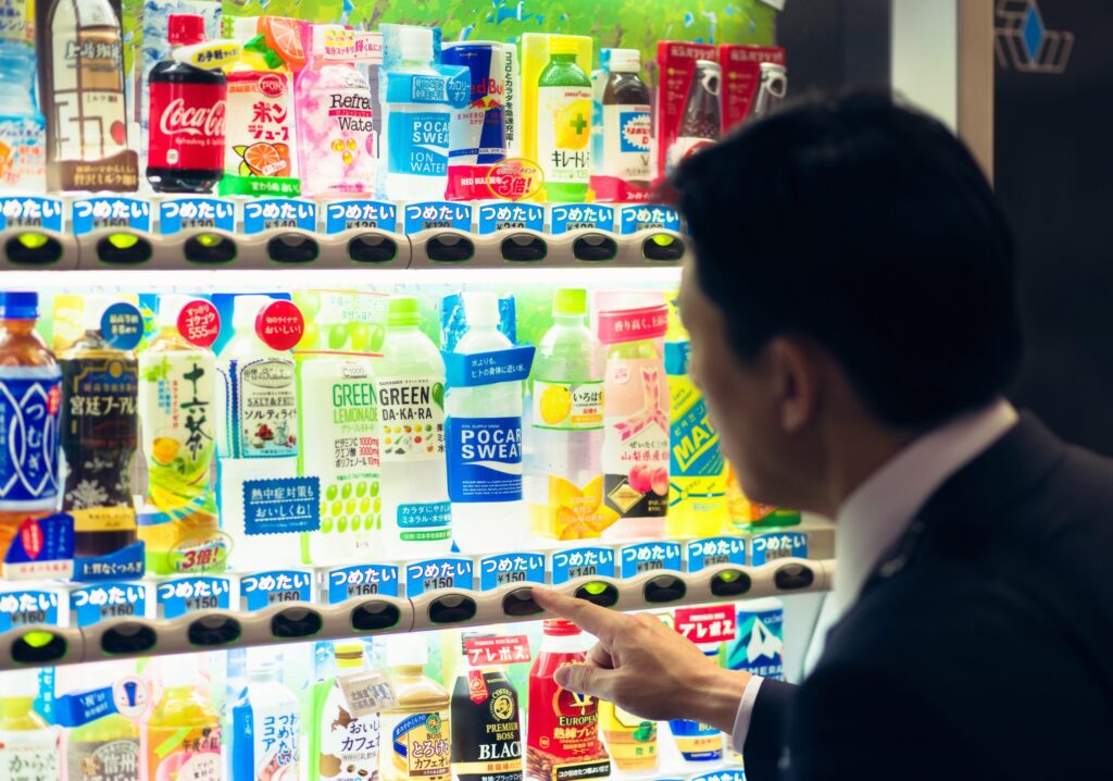 Japan has unique vending machines: how many Jidōhanbaiki there are and why they are popular