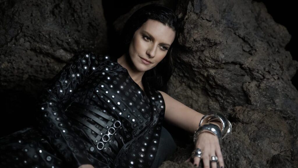 Laura Pausini's latest album is a missed opportunity