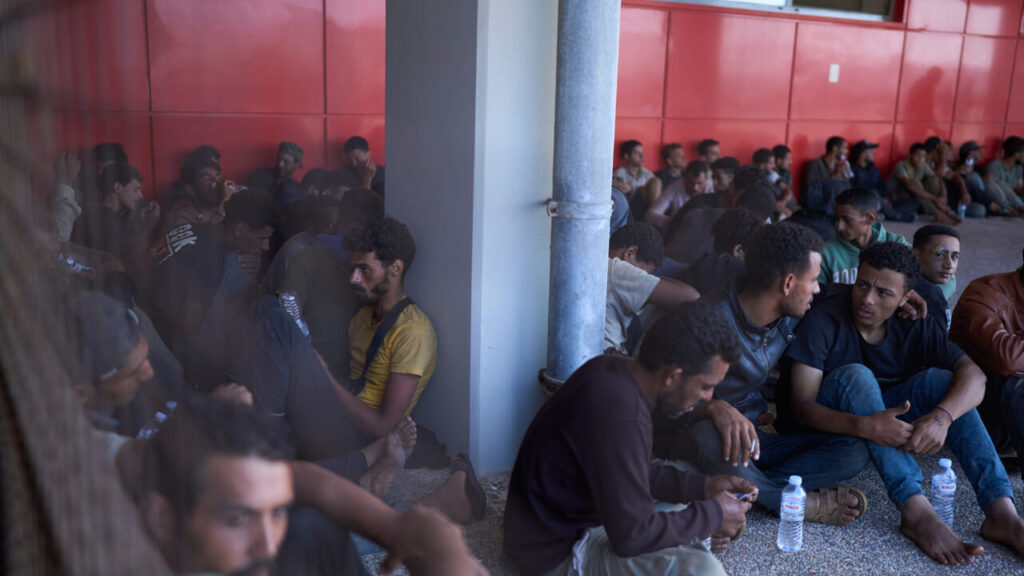 Why it will be easier to expel migrants in Europe: the 'Albania model' passes