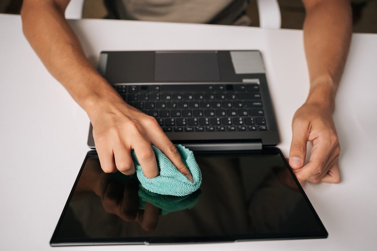 Why microfiber cloths clean screens so well: what the structure is like