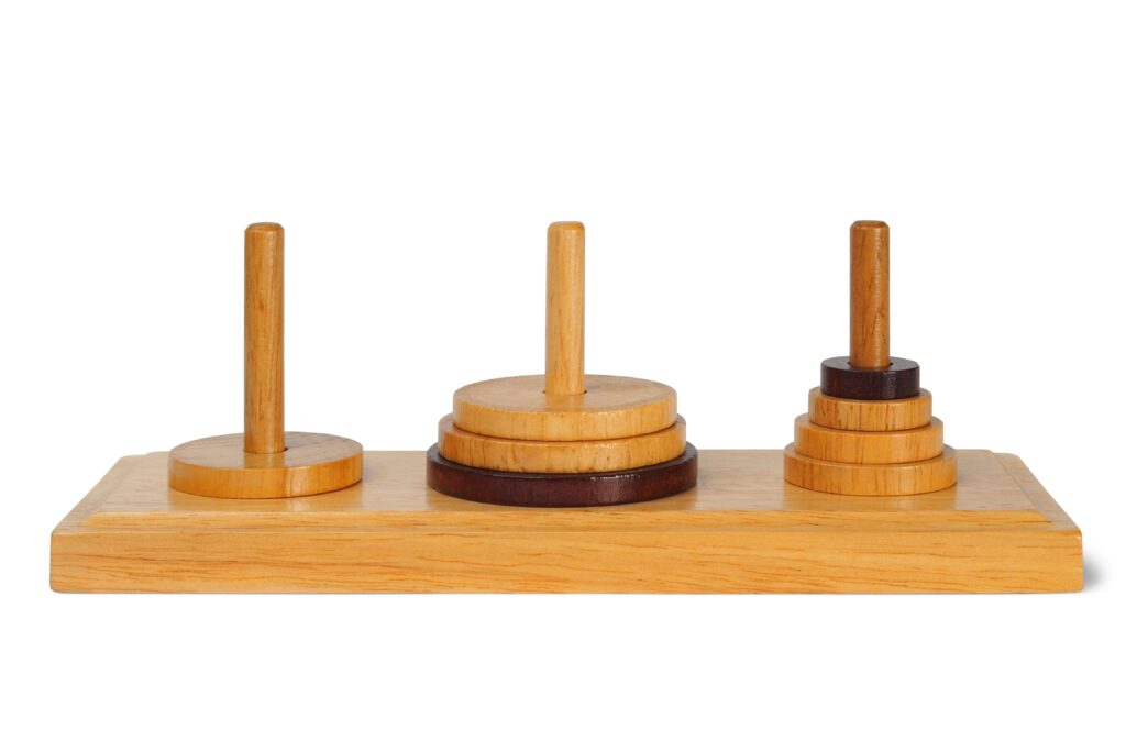The puzzle to predict the end of the universe: what the Tower of Hanoi is and how to solve it