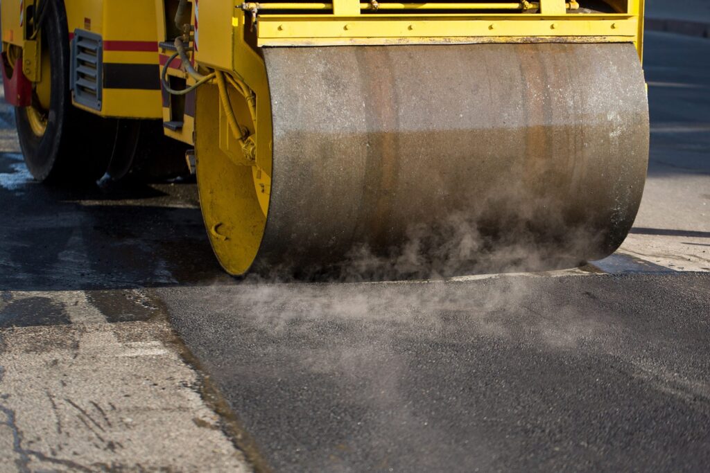 Because new roads have that distinctive asphalt smell: the chemistry of the bitumen and the heat