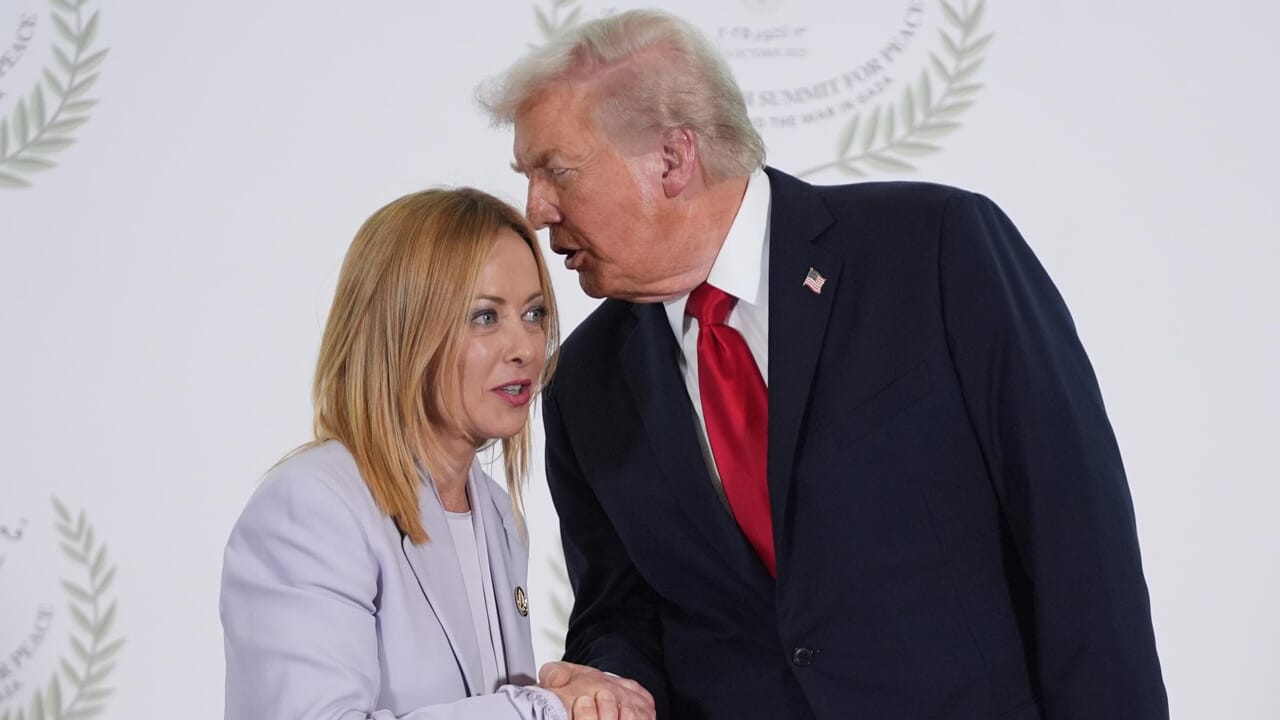 The "kiss" to Trump and the other reasons for Giorgia Meloni's defeat