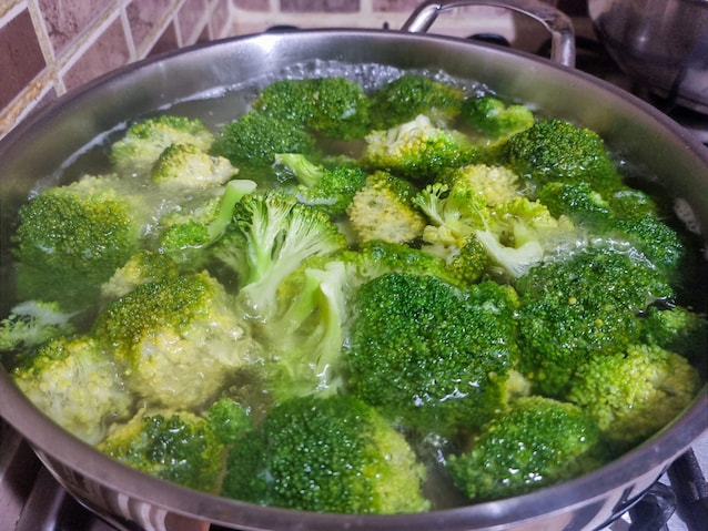 cooking broccoli smells
