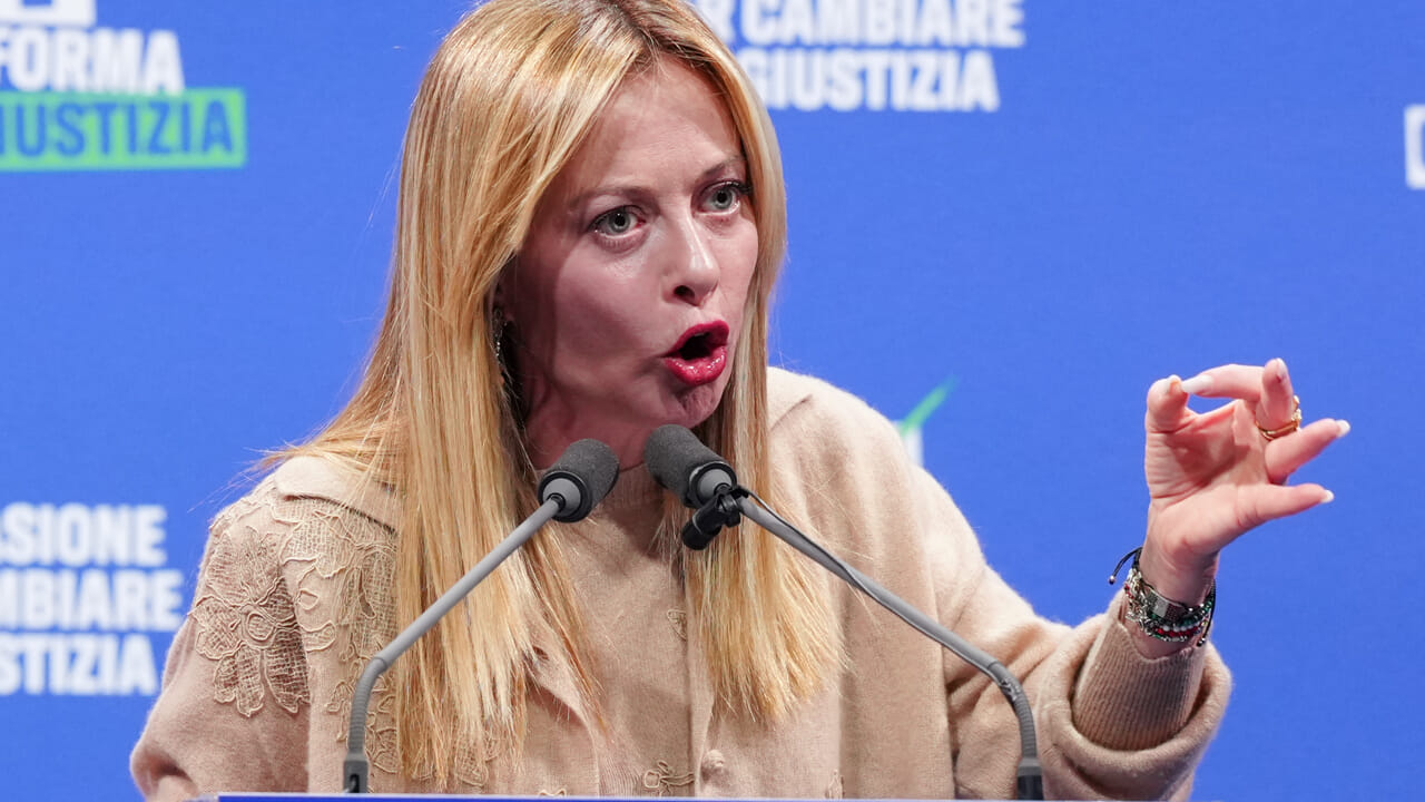 Meloni, Schlein and the others: blind beatings while the world burns