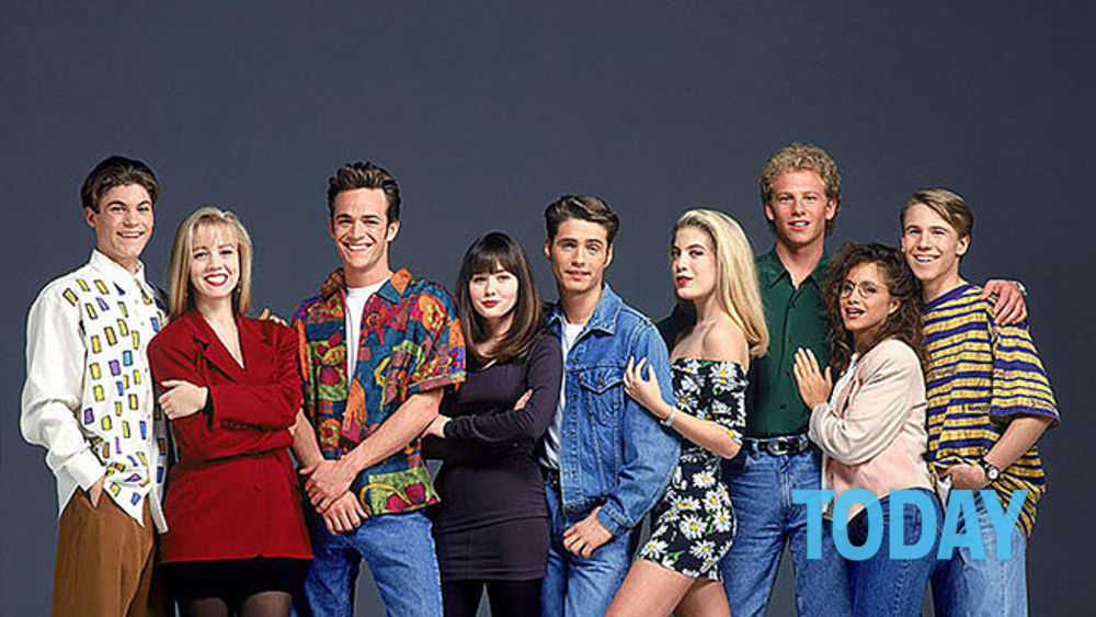 The legendary Beverly Hills 90210 returns to TV after 25 years: here's where and when to see the cult TV series