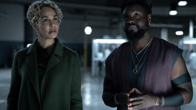 Amanda Brugel and Dayo Okeniyi in Dark Matter 2