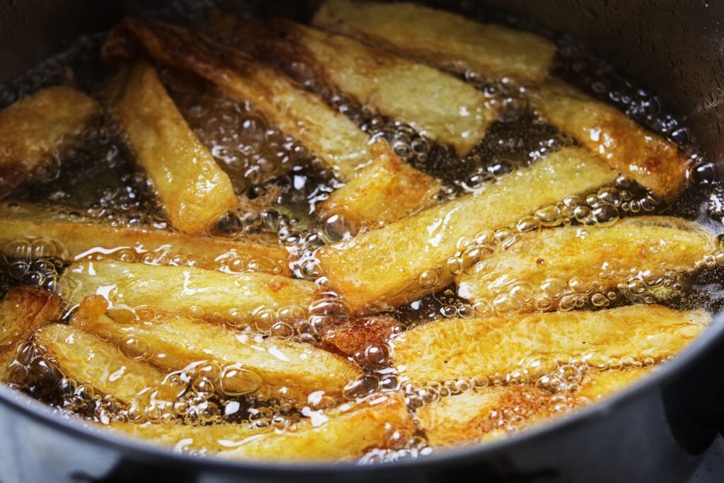 Best oils for frying: Olive and peanut oil have the most heat-stable structure