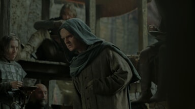 House of the Dragon 3 - Aegon bears the marks of his brother's attack