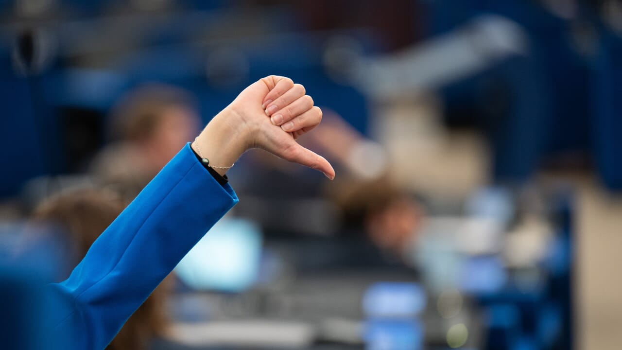 Criticisms of the EU budget: the right fears European taxes, the left asks for more funds for climate and cohesion