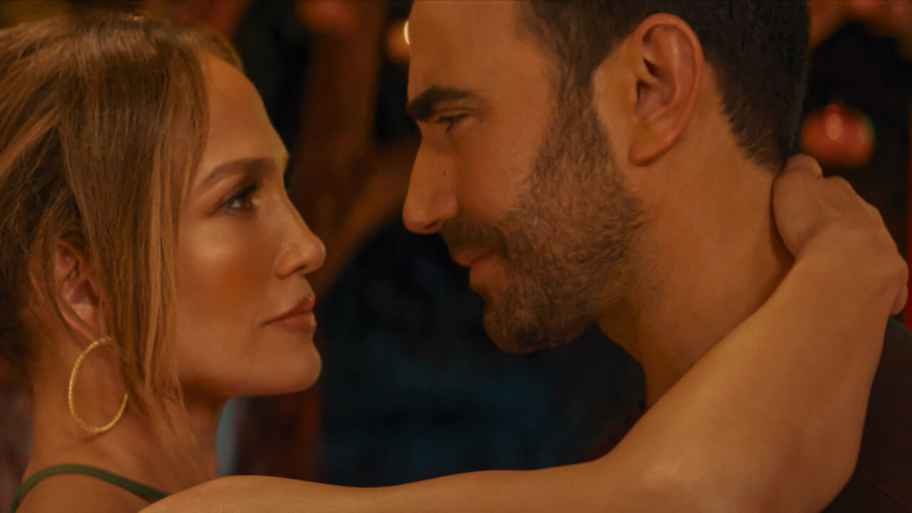 Office Romance: the new (hot) Netflix film with Jennifer Lopez, when it comes out and the plot