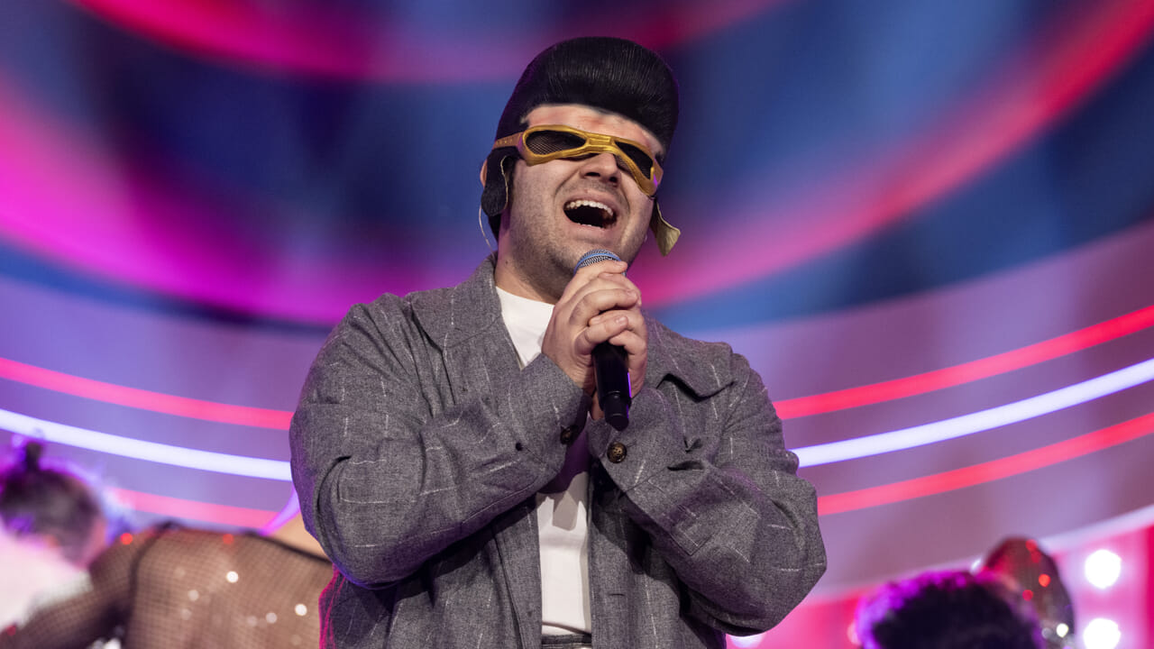 TonyPitony sings "Thriller" by Michael Jackson at Gialappashow (and conquers everyone): the video