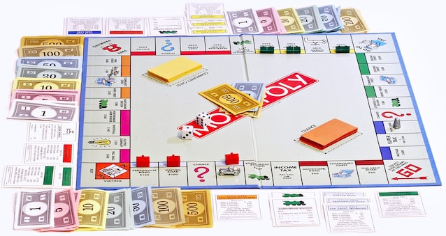 Monopoly (English Edition) (Wikimedia Commons)