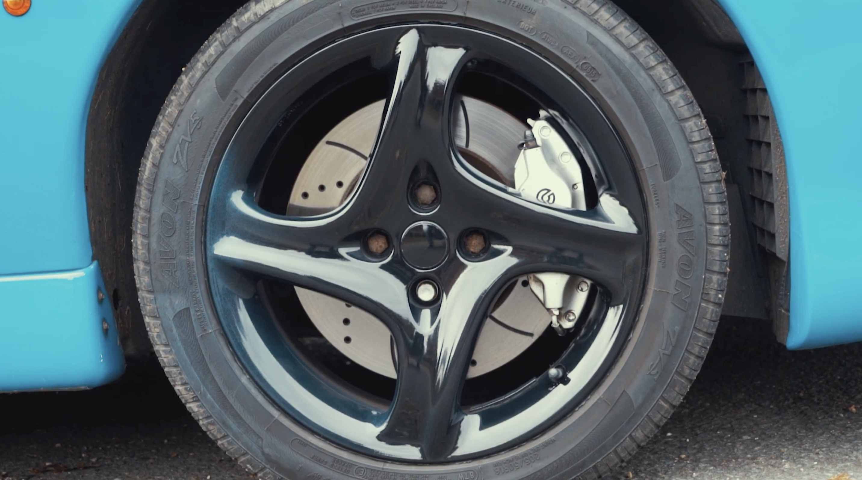 The rims of the Fiat Coupé in 1994 (YouTibe photo) The rims of the Fiat Coupé in 1994 (YouTibe photo)