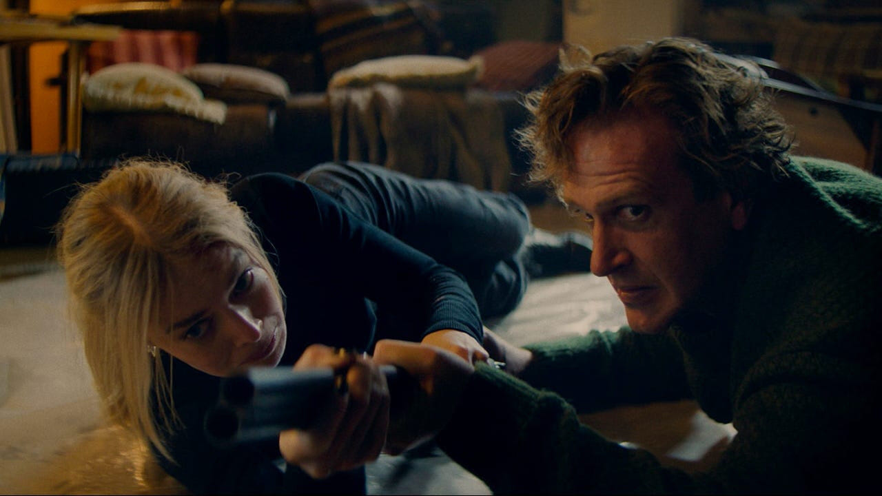 "Over your dead body": trailer, plot and release date of the comedy thriller film starring Jason Segekl and Samara Weaving